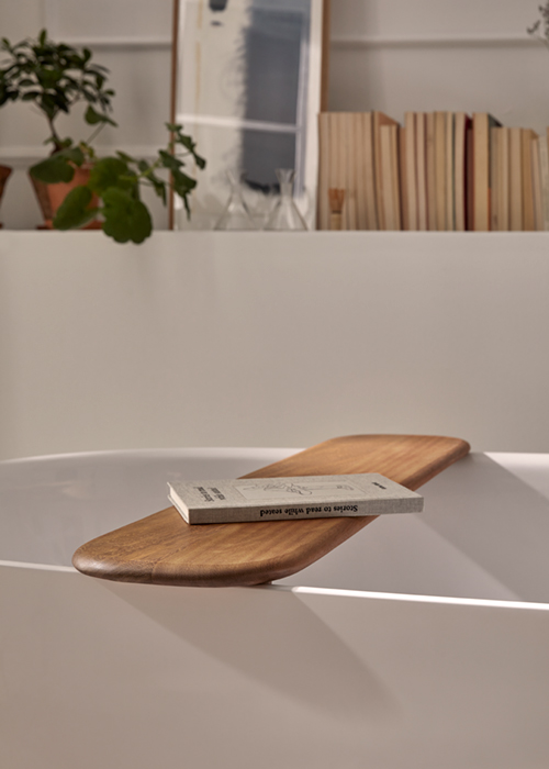 JHS Jorge Herrera Studio Calma Sanycces freestanding bathtub wood tray Mistral book detail